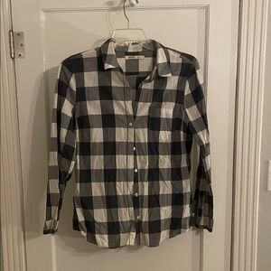 Old Navy Black and White Plaid Button Down Shirt